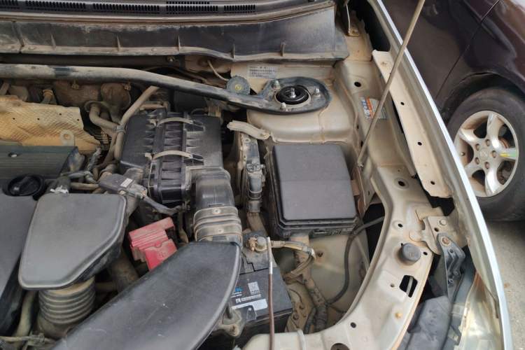 Used Mitsubishi Outlander 2010 Kijang 2.0 Sport Edition Engine Bay Left