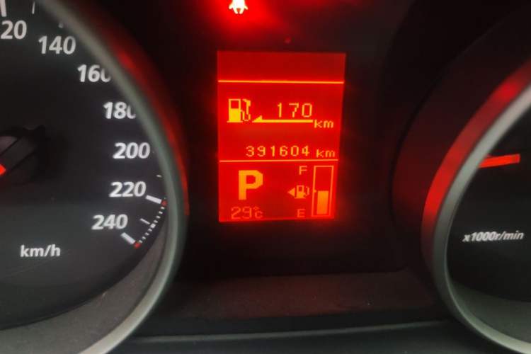 Used Mitsubishi Outlander 2010 Kinhui 2.4 Fashion Edition Odometer Close Up