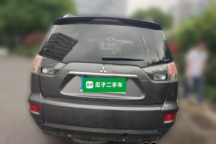Used Mitsubishi Outlander 2010 Kijang 3.0 Luxury Edition Rear