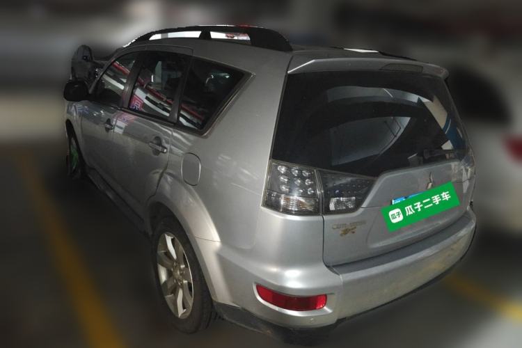 Used Mitsubishi Outlander 2010 Kinhui 2.4 Fashion Edition Rear Left 45 Deg