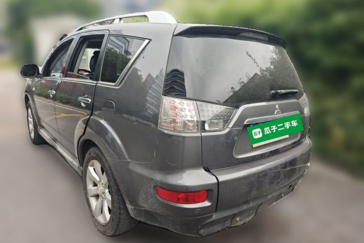 Used Mitsubishi Outlander 2010 Kijang 3.0 Luxury Edition Rear Left 45 Deg