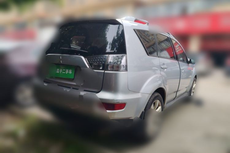 Used Mitsubishi Outlander 2010 Kijang 2.0 Sport Edition Rear Right 45 Deg
