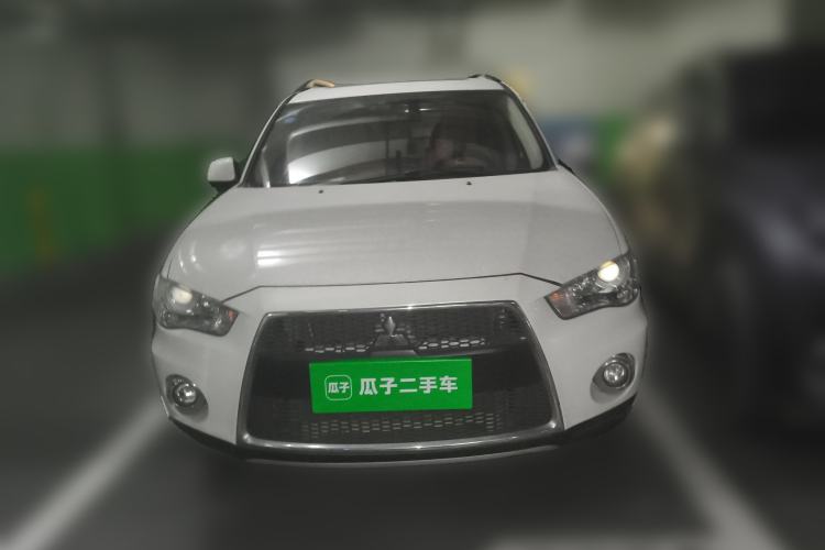 Used Mitsubishi Outlander 2010 Kinhui 2.4 Fashion Edition Front