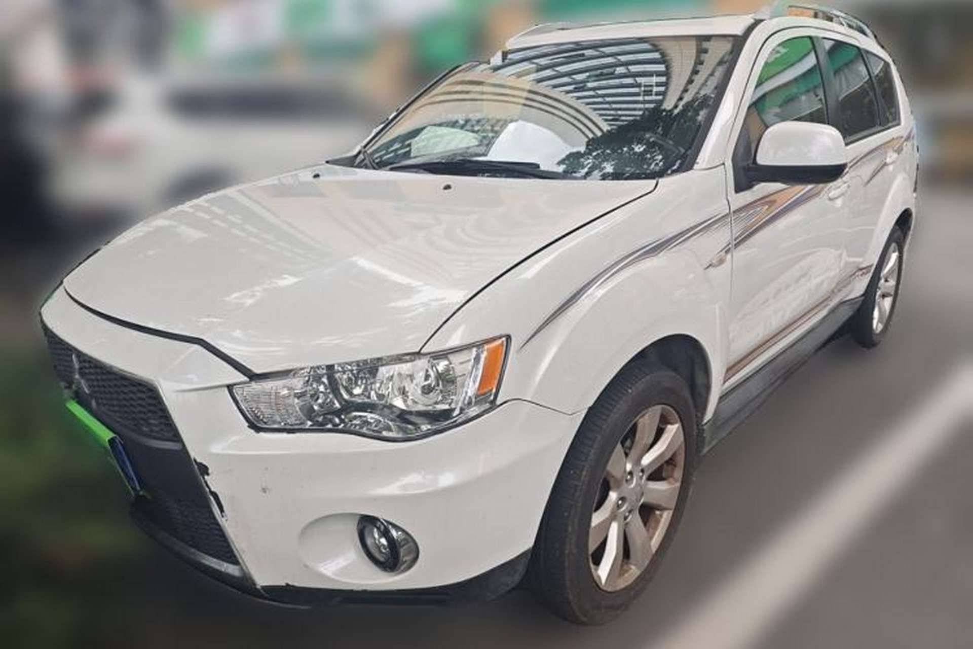 Used Mitsubishi Outlander 2010 Kinhui 2.4 Fashion Edition Front Left 45 Deg