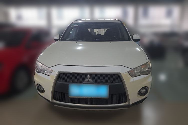 Used Mitsubishi Outlander 2010 Kinhui 2.4 Fashion Edition Front