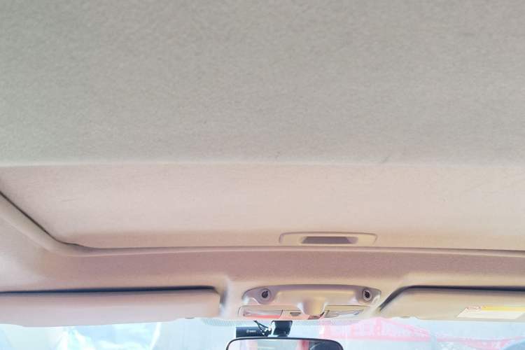 Used Mitsubishi Outlander 2010 Kijang 2.0 Sport Edition Headliner