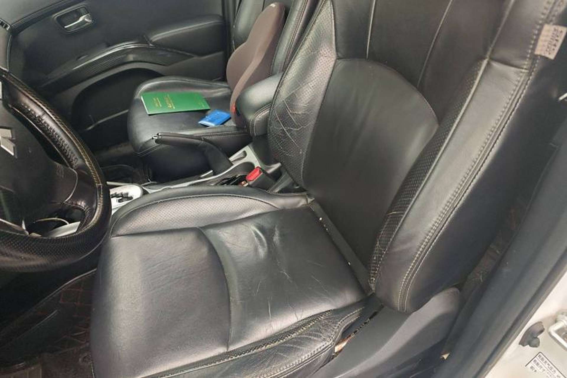 Used Mitsubishi Outlander 2010 Kinhui 2.4 Fashion Edition Left Front Seat