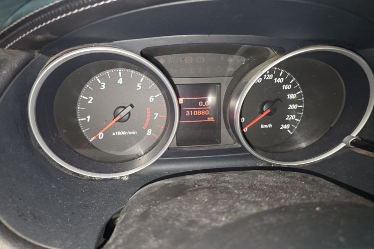 Used Mitsubishi Outlander 2010 Kinhui 2.4 Fashion Edition Odometer Close Up