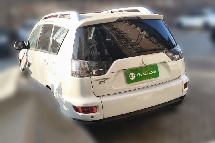 Used Mitsubishi Outlander 2010 Kijang 2.0 Sport Edition Rear Left 45 Deg
