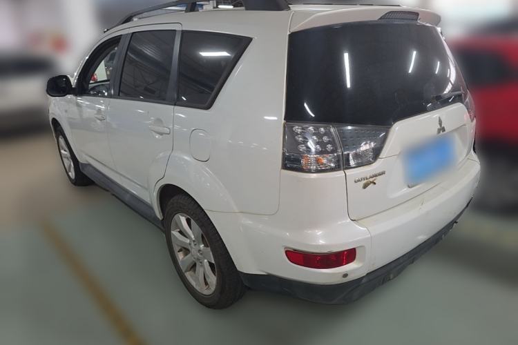 Used Mitsubishi Outlander 2010 Kinhui 2.4 Fashion Edition Rear Left 45 Deg