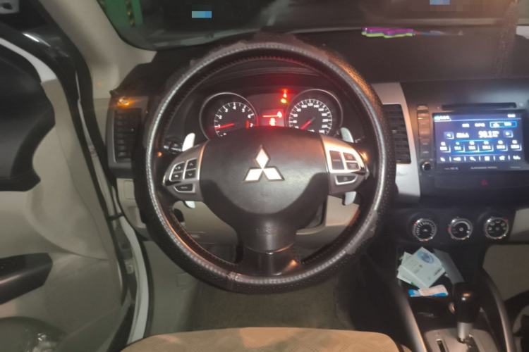 Used Mitsubishi Outlander 2010 Kinhui 2.4 Fashion Edition Steering Wheel