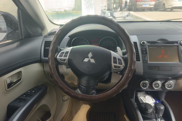 Used Mitsubishi Outlander 2010 Kinhui 2.4 Fashion Edition Steering Wheel