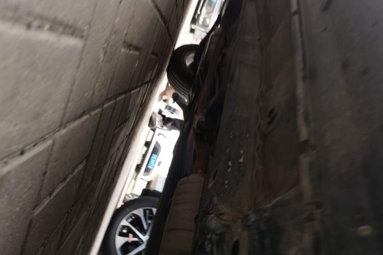 Used Mitsubishi Outlander 2011 Kijang 2.0 Urban Edition Chassis Front Right