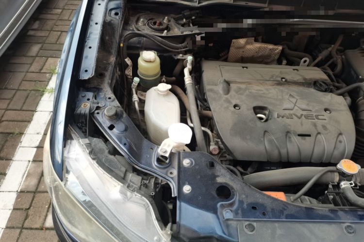 Used Mitsubishi Outlander 2011 Kijang 2.0 Urban Edition Engine Bay Right
