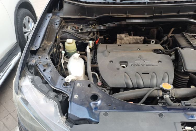 Used Mitsubishi Outlander 2011 Kijang 2.0 Urban Edition Engine Bay Right