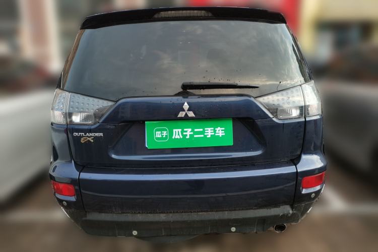 Used Mitsubishi Outlander 2011 Kijang 2.0 Urban Edition Rear