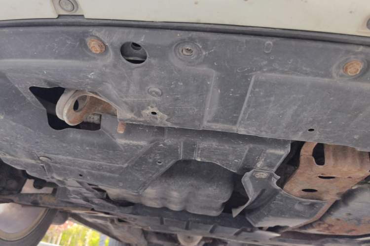 Used Mitsubishi Outlander 2011 Kicks 2.4 Fashion Edition Chassis Front