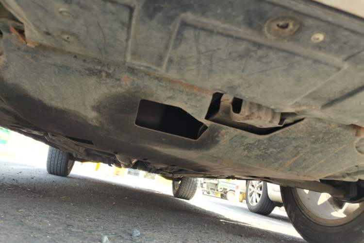 Used Mitsubishi Outlander 2011 Kicks 2.4 Fashion Edition Chassis Front