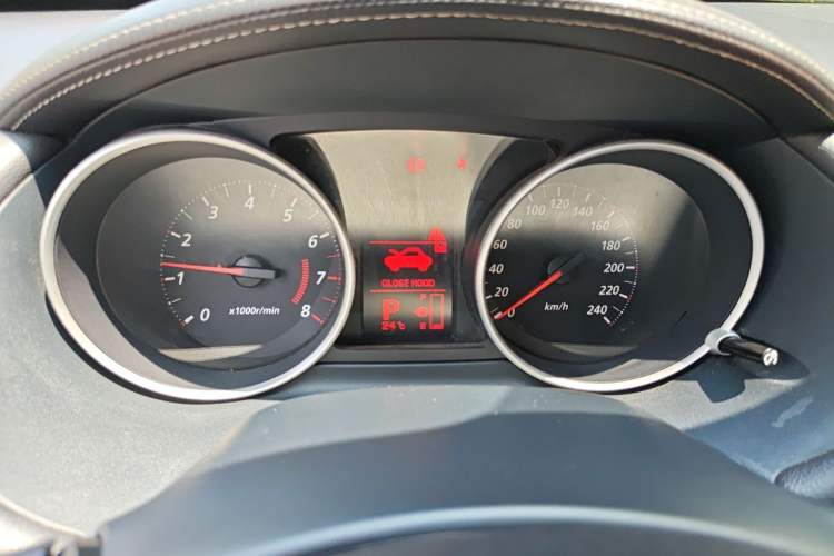 Used Mitsubishi Outlander 2011 Kicks 2.4 Fashion Edition Instrument Cluster