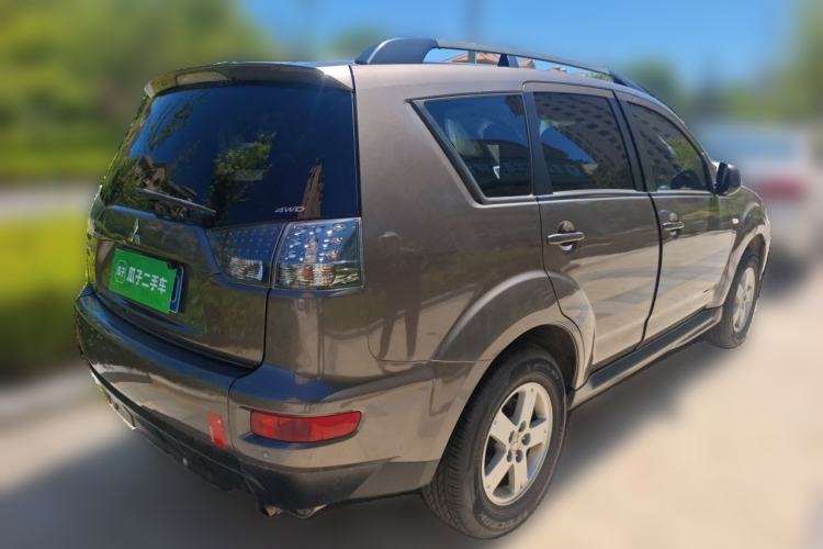 Used Mitsubishi Outlander 2011 Kijang 2.0 Sport Edition Rear Right 45 Deg