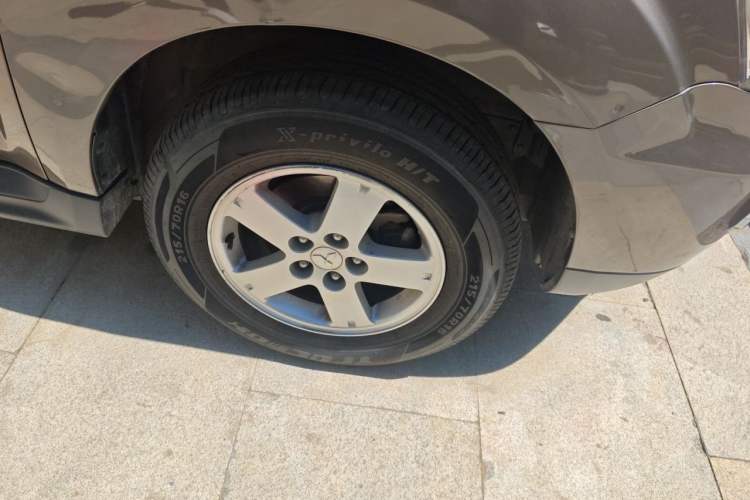 Used Mitsubishi Outlander 2011 Kijang 2.0 Sport Edition Right Front Wheel Hub