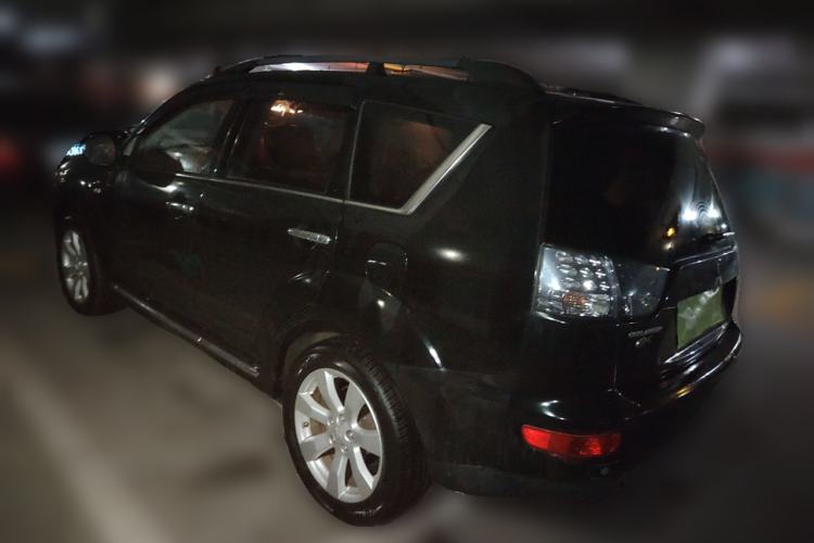 Used Mitsubishi Outlander 2012 Kicks 2.4 Fashion Navigation Edition Exterior 3