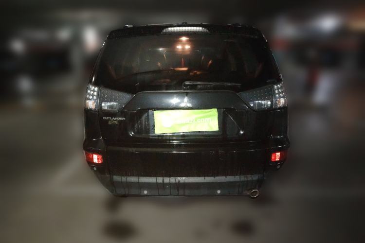 Used Mitsubishi Outlander 2012 Kicks 2.4 Fashion Navigation Edition Exterior 4