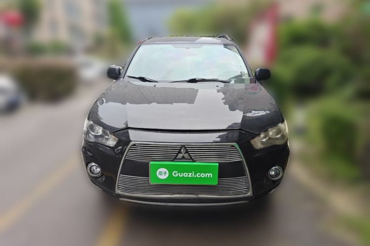 Used Mitsubishi Outlander 2012 Kijang 2.0 Urban Navigation Edition Front