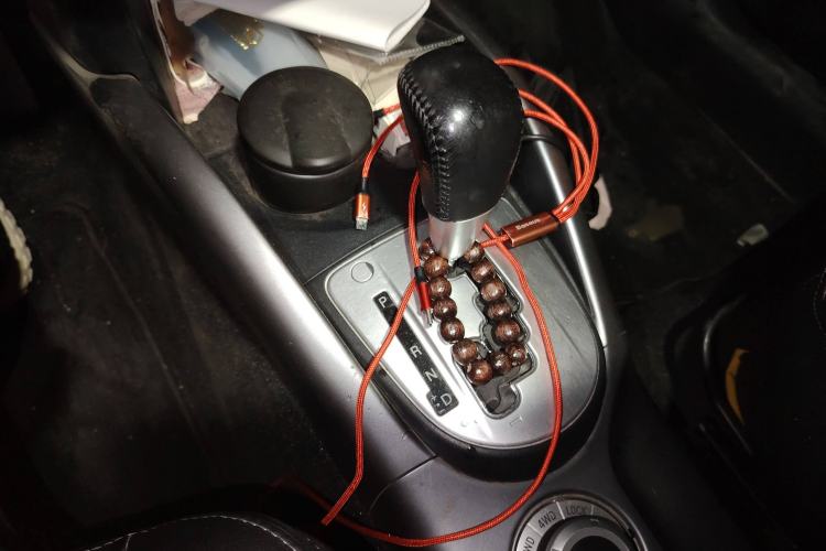 Used Mitsubishi Outlander 2012 Kicks 2.4 Fashion Navigation Edition Gear Lever