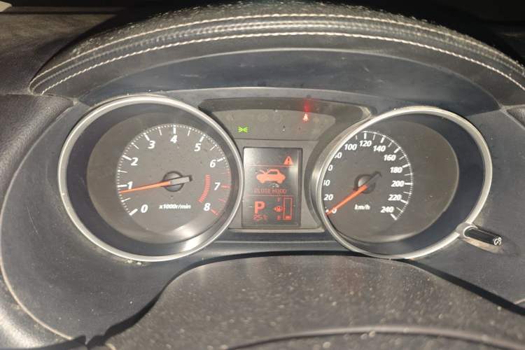 Used Mitsubishi Outlander 2012 Kicks 2.0 Sport Navigation Edition Instrument Cluster