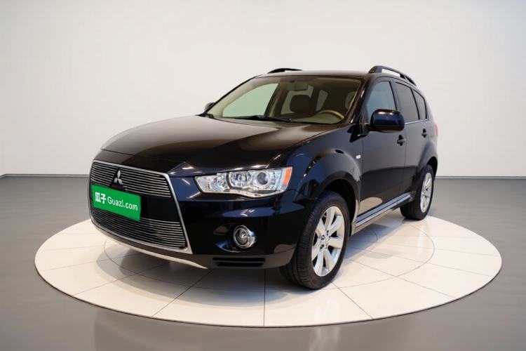 Used Mitsubishi Outlander 2012 Kicks 2.4 Fashion Navigation Edition Guazi used car, China used car export, Used car for sale, Used cars, Cheapest cars for sale