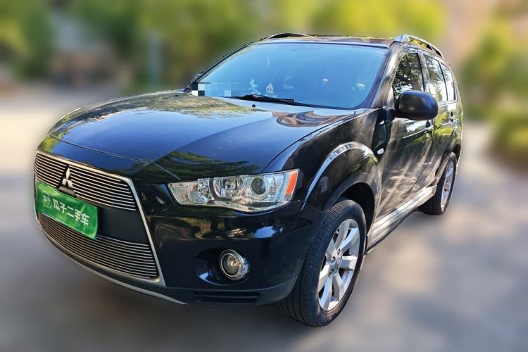 Used Mitsubishi Outlander 2012 Kicks 2.4 Fashion Navigation Edition Guazi used car, China used car export, Used car for sale, Used  cars, Cheapest cars for sale