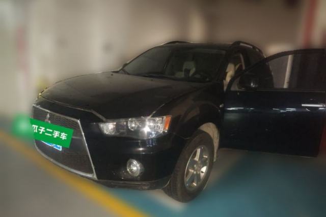 Used Mitsubishi Outlander 2012 Kicks 2.0 Sport Navigation Edition