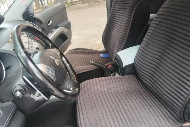 Used Mitsubishi Outlander 2012 Kicks 2.0 Sport Navigation Edition Left Front Seat