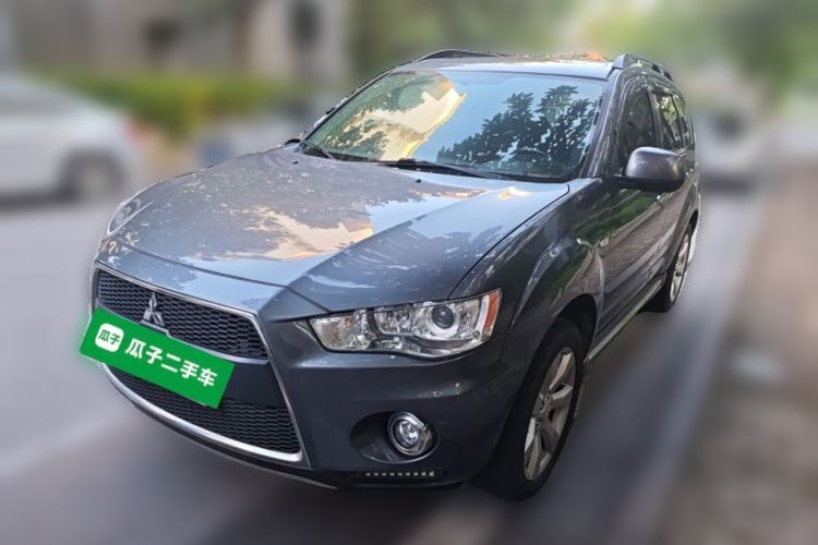 Mitsubishi Outlander 2012 Kicks 2.4 Fashion Navigation Edition d’occasion Guazi used car, China used car export, Used car for sale, Used  cars, Cheapest cars for sale