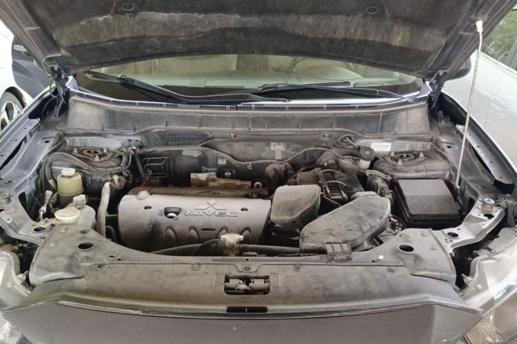 Used Mitsubishi Outlander 2012 Kijang 2.0 Urban Navigation Edition Engine Bay