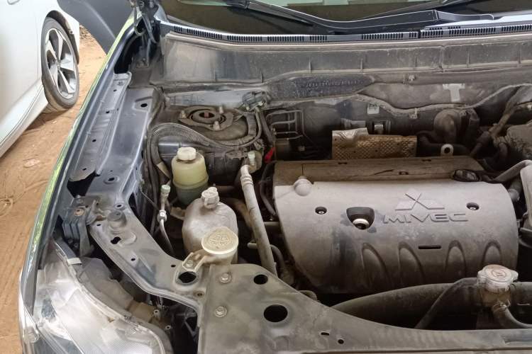 Used Mitsubishi Outlander 2012 Kijang 2.0 Urban Navigation Edition Engine Bay Right