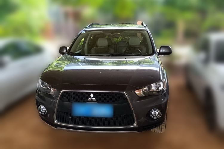 Used Mitsubishi Outlander 2012 Kijang 2.0 Urban Navigation Edition Front
