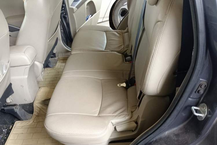 Used Mitsubishi Outlander 2012 Kijang 2.0 Urban Navigation Edition Left Rear Seat