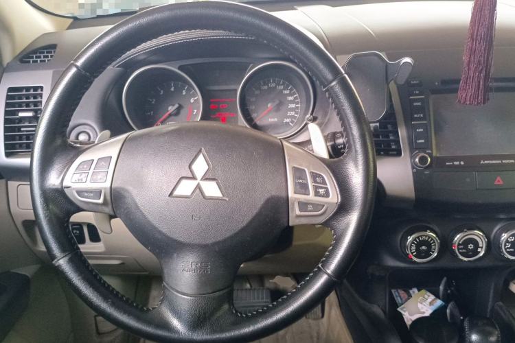 Used Mitsubishi Outlander 2012 Kijang 2.0 Urban Navigation Edition Steering Wheel