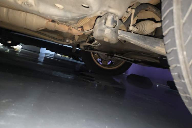 Used Mitsubishi Outlander 2012 Kicks 2.4 Fashion Navigation Edition Chassis Front Right