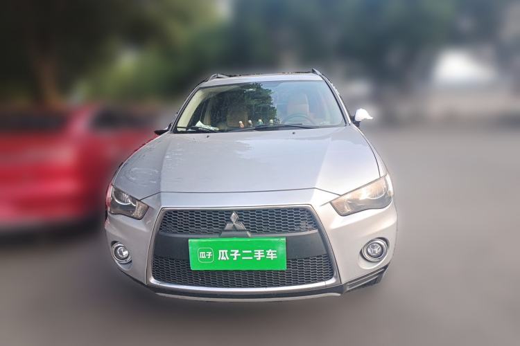 Used Mitsubishi Outlander 2012 Kijang 2.0 Urban Navigation Edition Front
