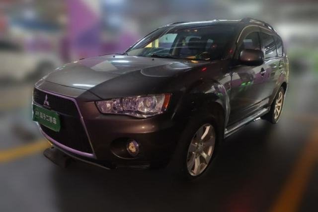 Used Mitsubishi Outlander 2012 Kicks 2.4 Fashion Navigation Edition