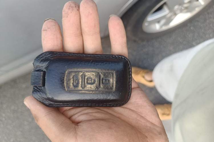 Used Mitsubishi Outlander 2012 Kijang 2.0 Urban Navigation Edition Vehicle Key