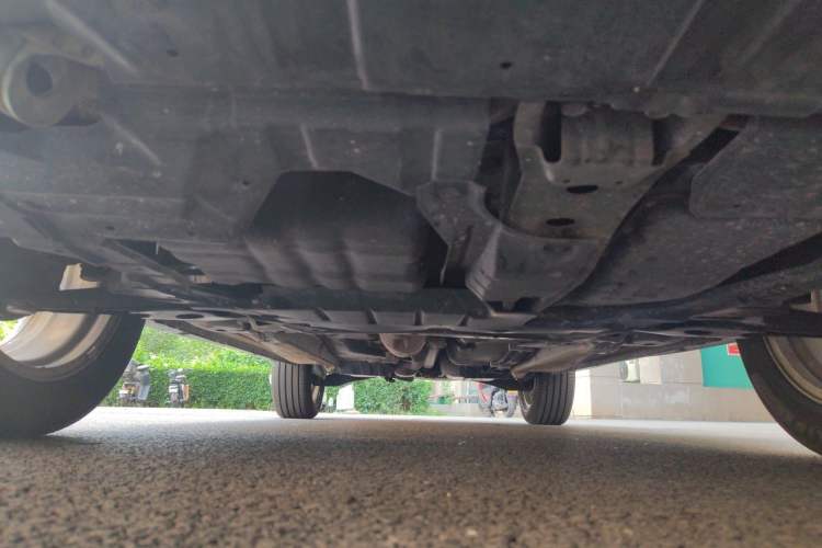 Used Mitsubishi Outlander 2012 Kicks 2.4 Fashion Navigation Edition Chassis Front