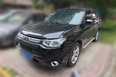 Used Mitsubishi Outlander 2013 2.4L 4x4 Luxury Navigation Edition 5 Seats