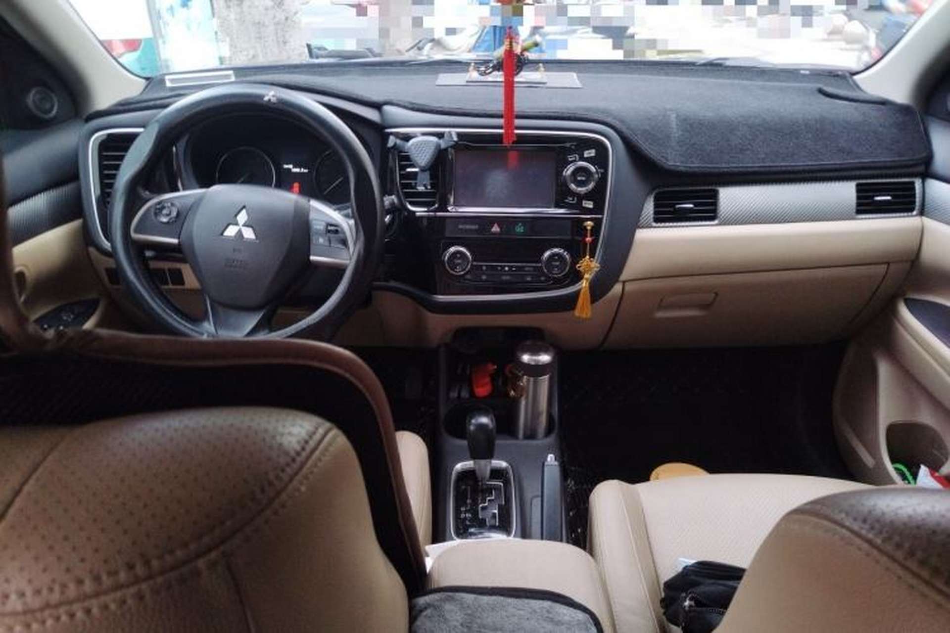 Used Mitsubishi Outlander 2013 2.4L 4x4 Luxury Navigation Edition 5 Seats Center Console