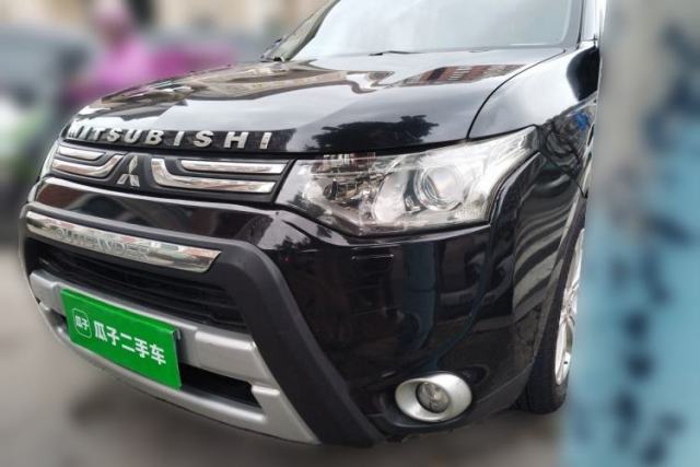 Used Mitsubishi Outlander 2013 2.4L 4x4 Luxury Navigation Edition 5 Seats