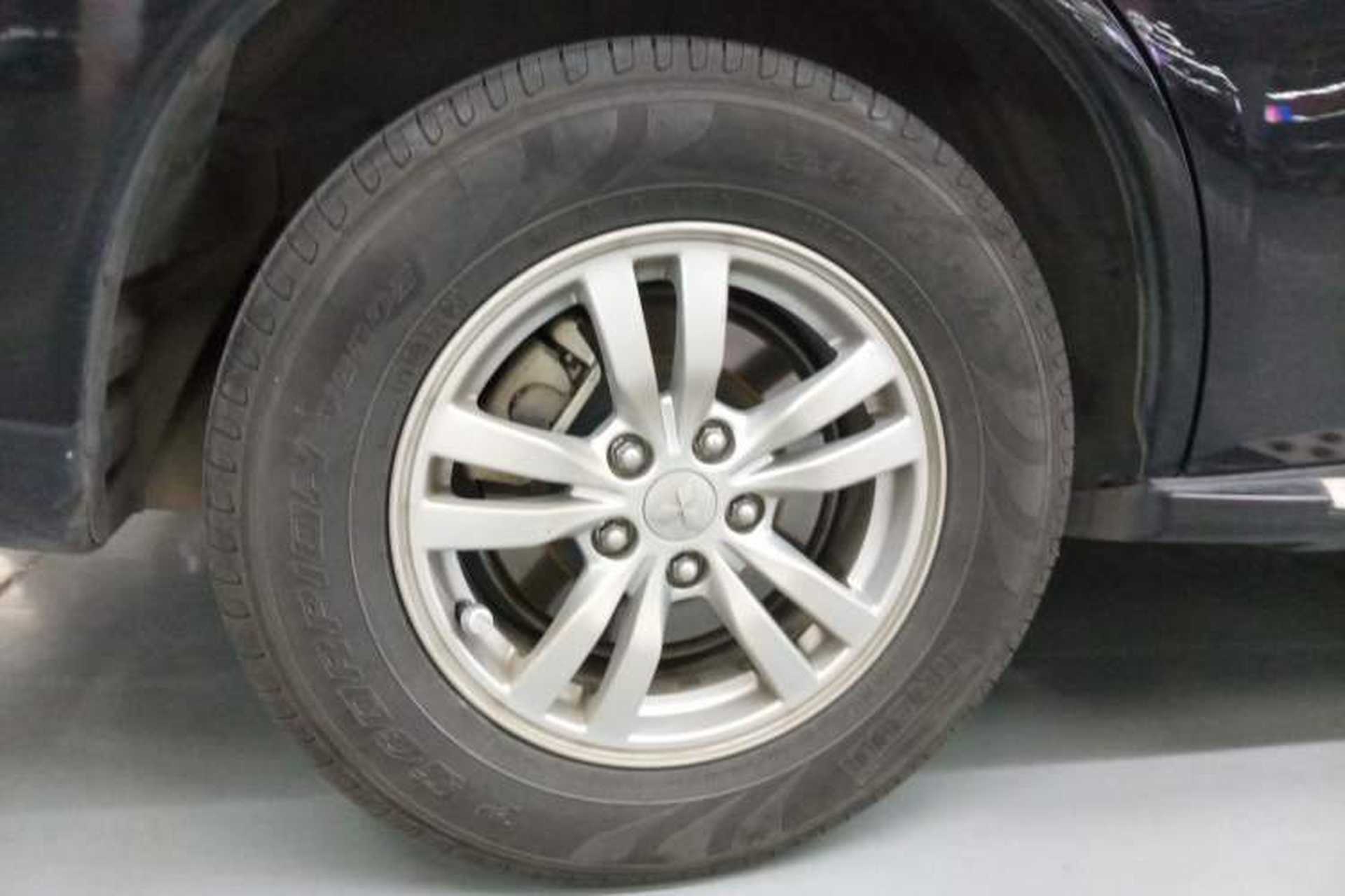 Used Mitsubishi Outlander 2013 2.0L Two-Wheel Drive Sport Navigation Version 5 Seats Exterior 2