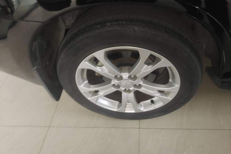 Used Mitsubishi Outlander 2013 2.4L 4x4 Luxury Navigation Edition 5 Seats Exterior 8